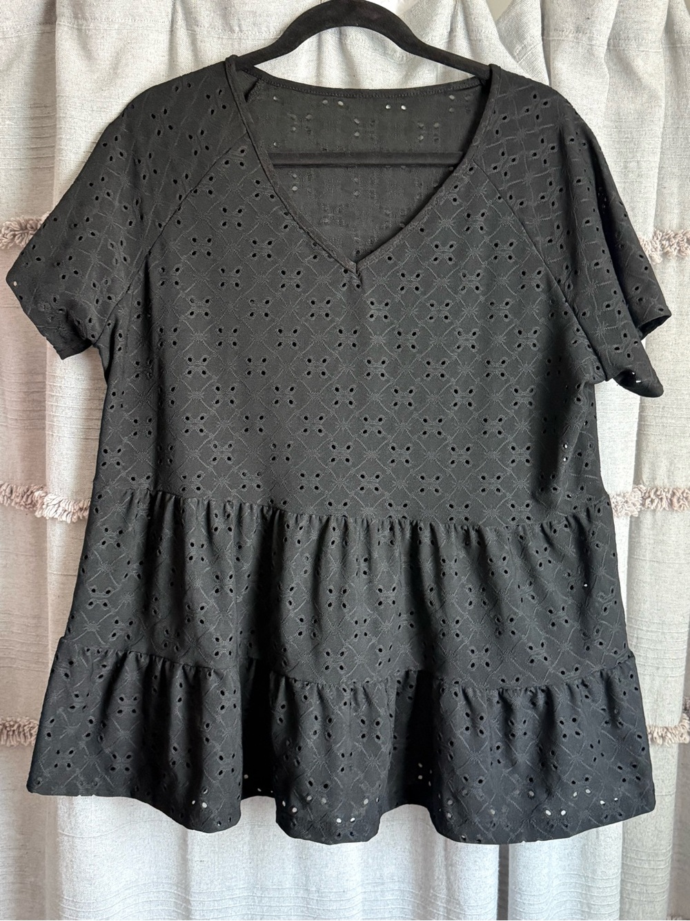 Black Eyelet Flowy Ruffled Top - SIZE 1X
